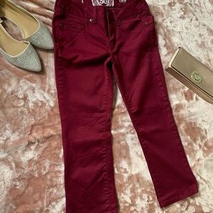 🛍3/$30🛍 Burgundy Crop Jeans